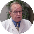 Le Dr James Mitchell